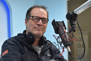 El periodista radial presentará su recital de cuentos en el Teatro Dante