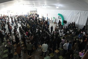 La comunidad educativa celebró su aniversario con un acto en sus instalaciones de Francia 3900. Crédito: Manuel Fabatía