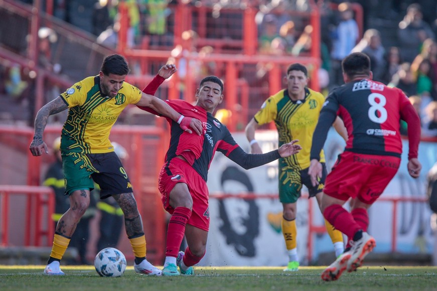 Fue un duelo directo por la punta en Mar del Plata. Crédito: Diego Izquierdo