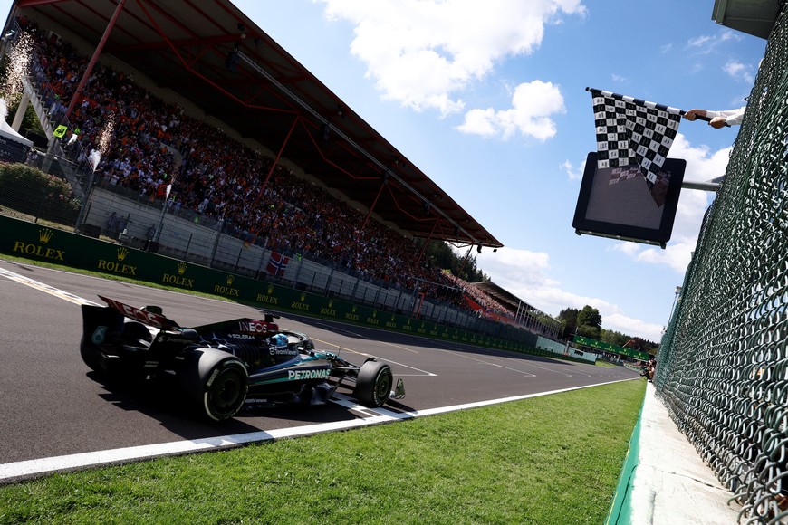 Formula One F1 - Belgian Grand Prix - Circuit de Spa-Francorchamps, Stavelot, Belgium - July 28, 2024
Mercedes' George Russell crosses the line to win the Belgian Grand Prix Pool via REUTERS/Simon Wohlfahrt