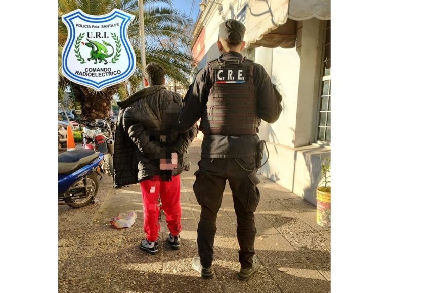 El ahora detenido enfrenta cargos por “Privación ilegítima de la libertad, Lesiones leves dolosas y Resistencia a la autoridad”.