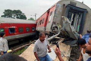 India: dos muertos y más de 20 heridos por un fatal accidente