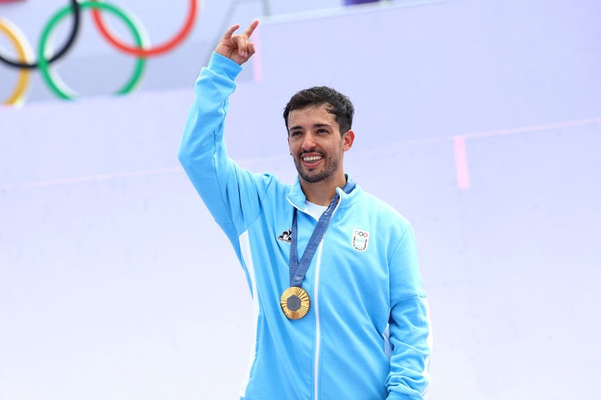 Jose Torres Gil junto a su medalla de oro. Crédito: Esa Alexander/Reuters