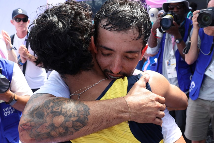 Paris 2024 Olympics - BMX Freestyle - Men's Park Final - La Concorde 2, Paris, France - July 31, 2024.
Jose Torres Gil of Argentina celebrates after winning gold. REUTERS/Esa Alexander