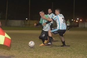 Ciclón Norte el mejor de la Senior. El equipo de Cayastá venció a Villa Dora y se llevó todo el oro.