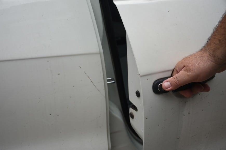 Los delincuentes utilizan inhibidores de señal para dejar vulnerables a los autos estacionados. Archivo