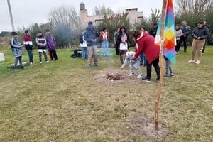 El evento, que también celebró el Año Nuevo Mocoví, fue una ocasión para reflexionar sobre la identidad cultural y construir una relación más profunda con la naturaleza y la comunidad.