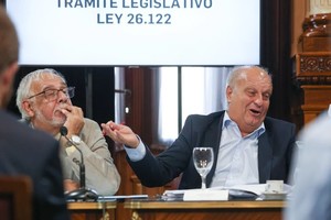 Lombardi y Pagotto lograron tocer el rumbo proponiendo "tratar todos los temas que fueron planteados, para el próximo jueves 22 de agosto, jueves 5 y 19 de septiembre"