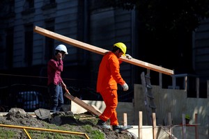 Workers are seen a construction site in Buenos Aires, Argentina September 5, 2018. Picture taken September 5, 2018. REUTERS/Marcos Brindicci