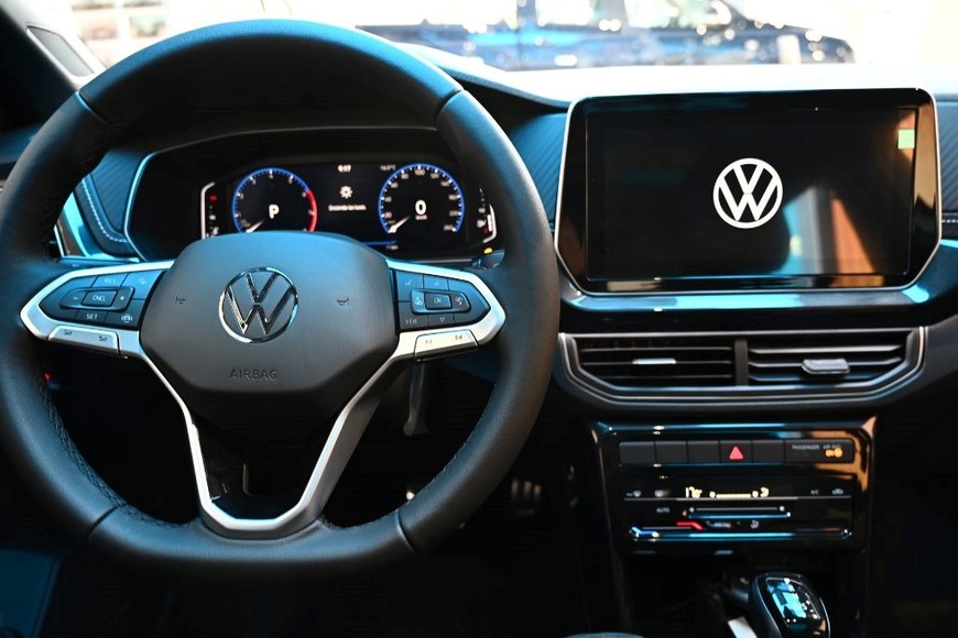 La T-Cross, con mejoras en diseño y rendimiento, combina potencia y comodidad en cada viaje. Crédito: Flavio Raina.