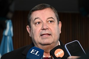 El rector de la UNL expresó que "espera" que el Gobierno nacional modifique el aumento anunciado de sólo el 3% para agosto y del 2% para septiembre. Crédito: Flavio Raina