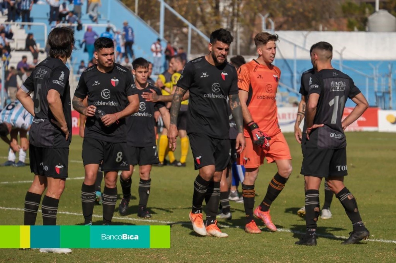 Colón perdió 1 a 0 ante Gimnasia y Tiro de Salta. 