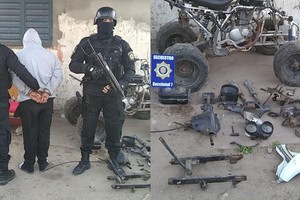 Un momento del allanamiento realizado en barrio La Ranita. Crédito: El Litoral.