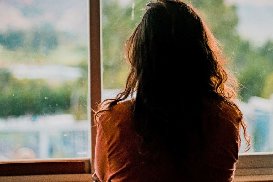 Culpar a factores externos por los problemas propios es una característica común de una mentalidad pobre.