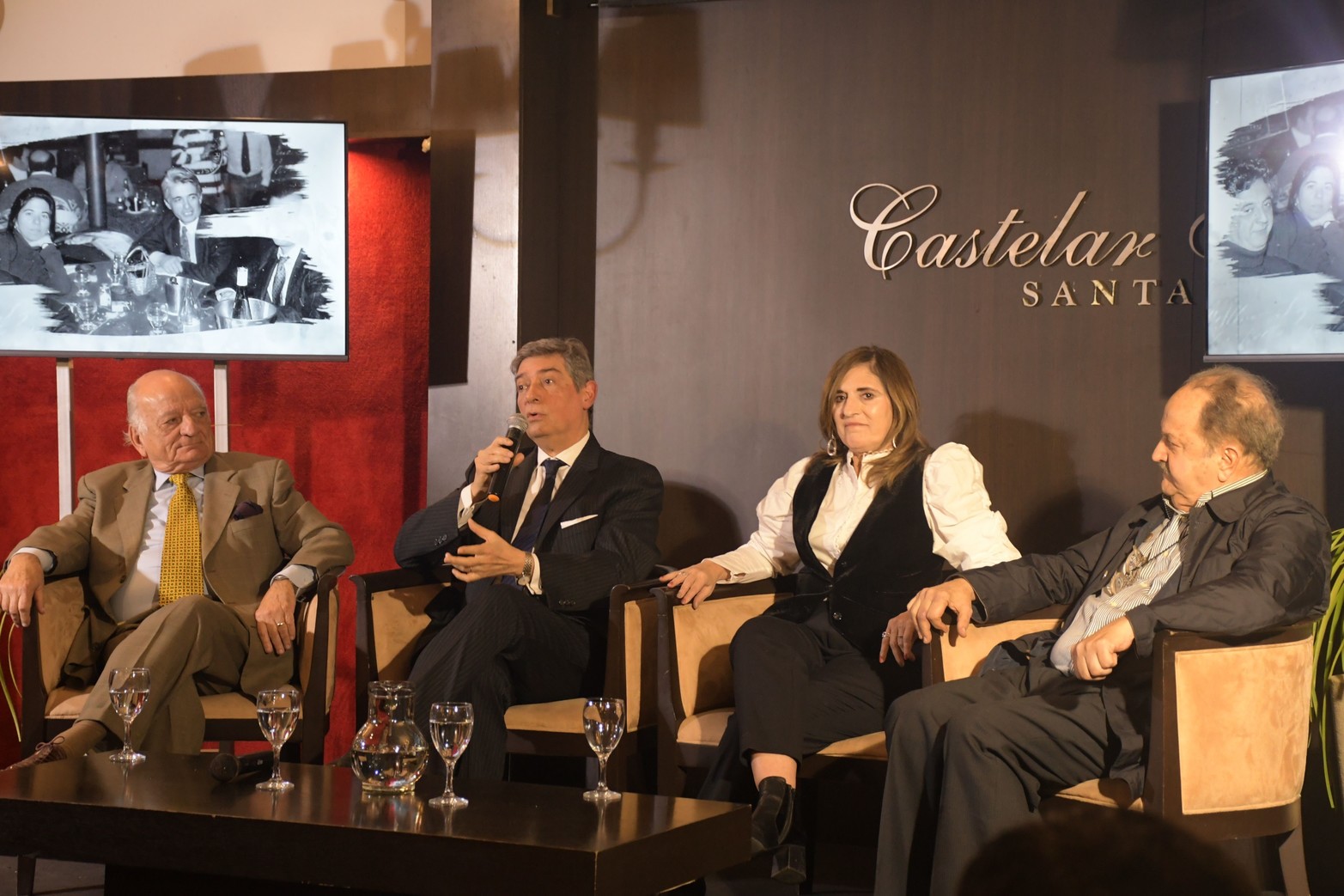 Aniversario de la Reforma. En el homenaje a los constituyentes del 94, Rosatti resaltó el legado del consenso y "la gran política". El Concejo Municipal organizó un reconocimiento a los convencionales santafesinos. Adriana Molina moderó un conversatorio con el presidente de la Corte, Antonio Ciaurro y Carlos Caballero Martín.