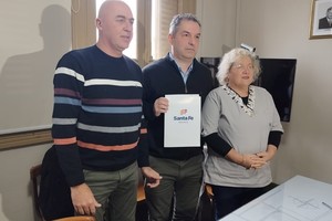 Dellaporta, Stettler y Ruiz, durante el acto de cambio de mando. Crédito: Ariel Tudino
