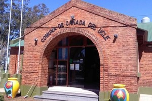 El edificio comunal sería el lugar de pago de los haberes jubilatorios.