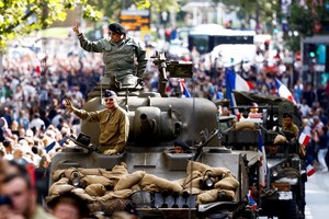 El 25 de agosto de 1944, la 2ª División Blindada francesa entró en la capital bajo el mando del general Philippe Leclerc de Hautecloque, poniendo fin a 1.500 días de ocupación alemana.
CREIDTO: REUTERS/ Christian Hartmann