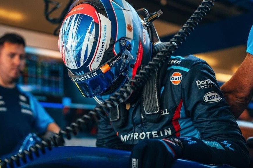 Colapinto se unió a la Williams Racing Driver Academy a principios de 2023 e hizo su debut en la FP1 con el equipo de F1 en el Gran Premio de Gran Bretaña de este año, lo que le dio una muestra inicial del FW46.