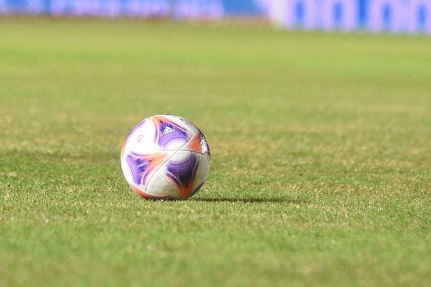 No a la agresión sobre los árbitros. La Liga Rafaelina tomó la decisión de parar el fútbol y por eso no habrá actividad el próximo fin de semana. Crédito: Manuel Fabatía