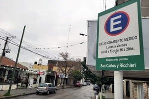 El sistema fue establecido con la finalidad de ordenar en la zona céntrica la cuestión de estacionamiento y rotación de vehículos.
Foto: Gentileza