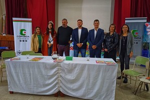 Nélida Trobbiani, Samira Useglio, R. Ramírez, Mariano Ceballos, L. Diana, Guadalupe Pavón y Natalia Farina durante la conferencia de prensa. Crédito: Gianni Fiori.