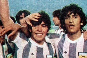 Una dupla excepcional. Diego y Ramón, Maradona y Díaz; sin dudas, baluartes de aquella selección argentina juvenil que fue campeona del mundo en Japón 1979.  Archivo