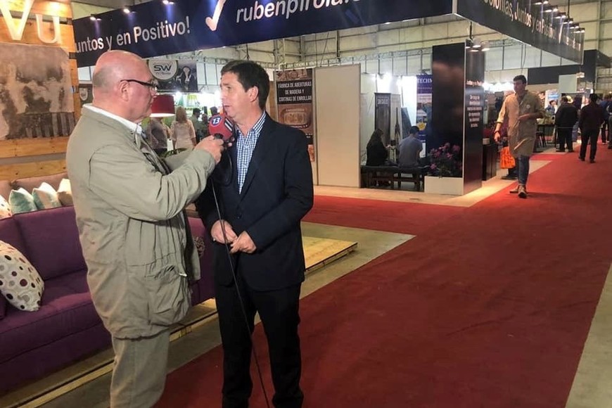 Las temáticas escogidas en esta oportunidad para ser parte de Juntos y en Positivo en FECOL + EXPODEMA 2024 están vinculadas a ambiente, la industria, el mueble y la producción social.