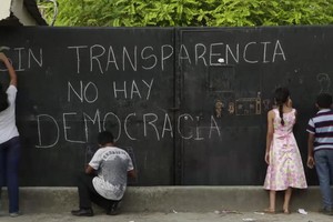 Siempre, el pueblo quiere y necesita saber "de qué se trata". Gentileza