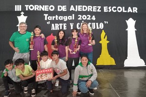La Escuela de Jornada Completa Nº 6236 “San José de Calasanz”, de Vera, tiene al Ajedrez como cátedra en 4to. y en 5to. Grados; mientras que en 7mo. Grado, el ajedrez es una de las extensiones, es decir, es una de las actividades que se desarrollan en los talleres propios de la modalidad.