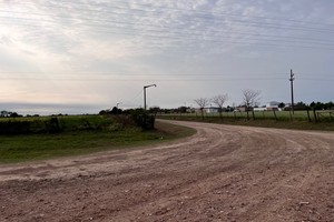 “Hablamos con el subdirector Sergio Cardozo, a quien se le presentó el proyecto hace 10 días atrás y ahora estamos esperando la evolución de ese proyecto que será muy importante para la transitabilidad en la localidad”, apuntó.
Foto: El Litoral