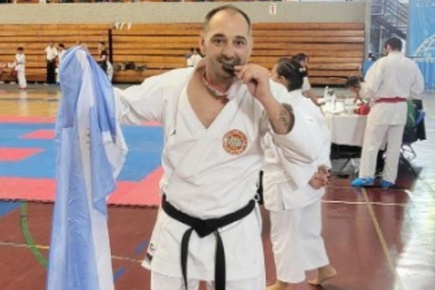 Matías Centini con su medalla de Campeón Panamericano.