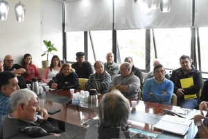 El secretario General de la ASOEM, Juan R. Medina, se reunió con directores de áreas operativas