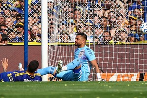 Soccer Football - Argentina Primera Division - Boca Juniors v River Plate - Estadio La Bombonera, Buenos Aires, Argentina - September 21, 2024
Boca Juniors' Sergio Romero looks dejected after River Plate's Manuel Lanzini scores their first goal REUTERS/Agustin Marcarian