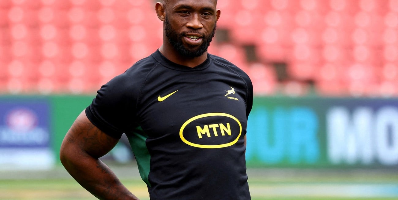 FILE PHOTO: Rugby Union - Rugby Championship - South Africa Captain's Run - Ellis Park Stadium, Johannesburg, South Africa - August 30, 2024
South Africa's Siya Kolisi during training REUTERS/Siphiwe Sibeko/File Photo