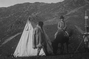 De Martonne tuvo un papel clave en la reorganización de la geografía a nivel internacional. Aquí, en una excursión realizada en Rumania. Foto: Inalco