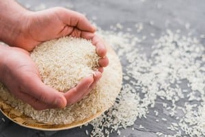 Paso a paso para realizar una limpieza energética efectiva de tu hogar.