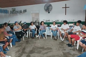 El primer taller fue el relacionado a la “Intervención de espacios verdes” para lo cual se empieza a considerar al árbol “como un bien social y un símbolo de oportunidades”.