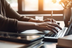 Será un examen on line y el resultado será determinante para la renovación de los contratos.