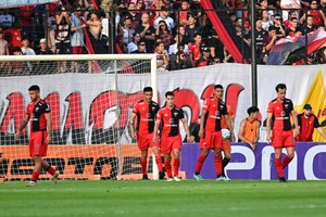 Picantes momentos tras el gol y en el desenlace del partido. Crédito: José Almeida
