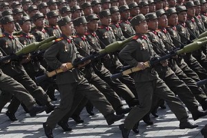 El Kremlin y el régimen de Kim Jong-Un niegan los señalamientos.