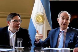 El secretario de Educación, Carlos Torrendell, y el subsecretario de Políticas Universitarias, Alejandro Álvarez, recibieron a la Federación Argentina del Trabajadores de las Universidades Nacionales (FATUN) en el Palacio Sarmiento.