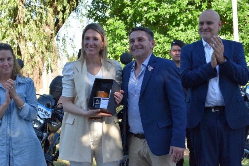 La secretaria de Gestión Institucional, Virginia Coudannes, destacó "el trabajo arduo que viene haciendo la Policía en estos meses de gestión".