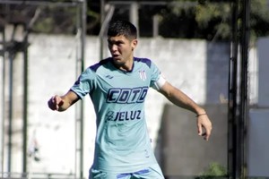 El joven fue trasladado al Hospital Santamarina de Monte Grande, donde finalmente murió.