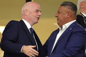 Infantino y Tapia, grandes socios