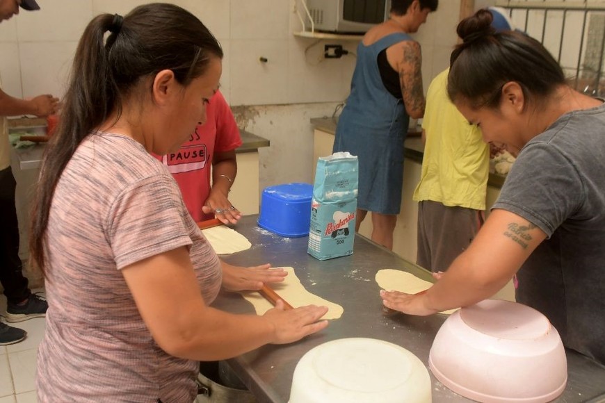 La parte gastronómica es otro de los fuertes de la Fundación Niños del Sol. Foto: Guillermo Di Salvatore.
