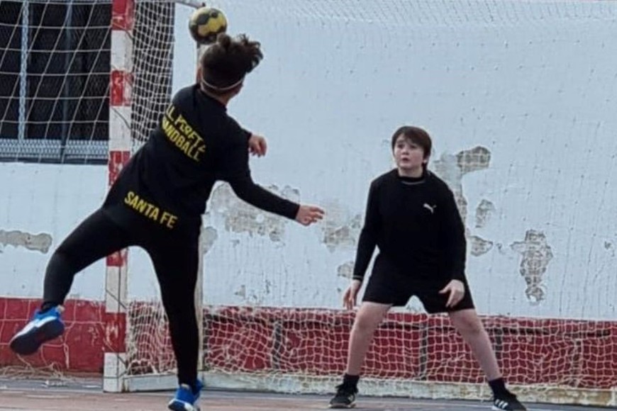 En la actualidad el deporte crece día a día. En Santa Fe, I. L Peretz Handball, es uno de los clubes que apuesta fuerte a la formación desde las canteras.
