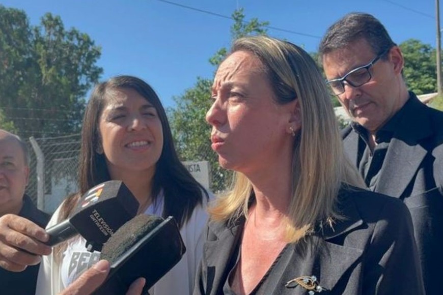 Acuerdo histórico para el traslado de docentes a la Isla Guaycurú.