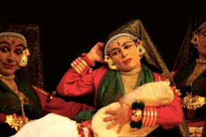 “Puthana Moksha” (“La Salvación de Puthana”), de Eugenia Cano (Teatro Kalipatos, México) es un espectáculo de Kathakali, teatro-danza ancestral de la India. Antes de la función, se podrá observar el proceso de maquillaje. Foto: Gentileza Cata