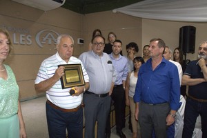 En el marco del festejo, Gutiérrez se dirigió a los presentes y recibió una sostenida ovación.